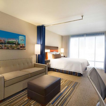 Home2 Suites By Hilton Glendale Westgate Ngoại thất bức ảnh